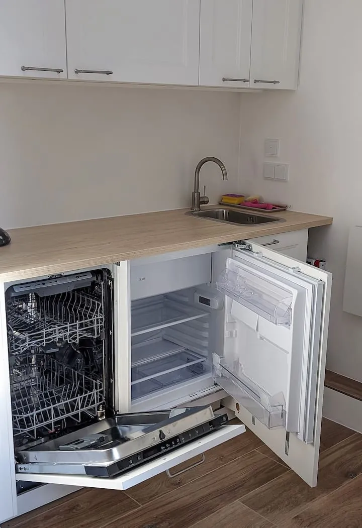 Spülmaschine und Kühlschrank